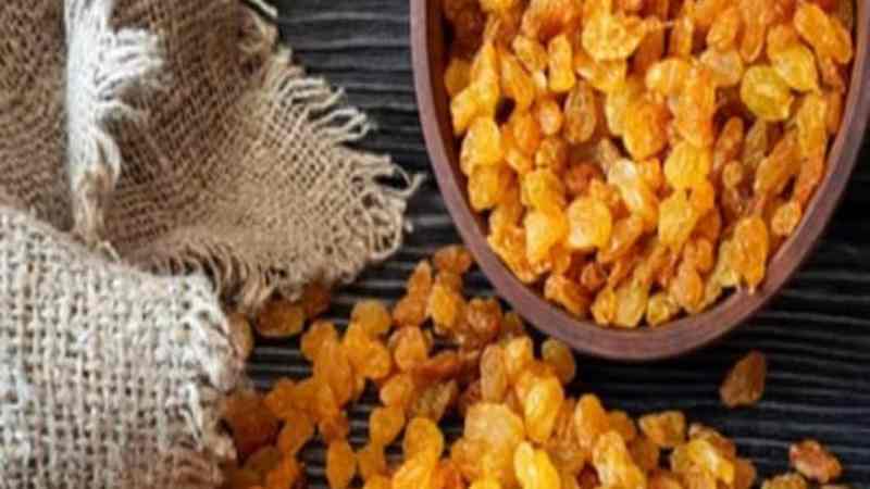 Raisins_ Nutrition and health benefits. 