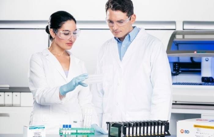 FOR COVID-19/RSV ANTIGEN TEST